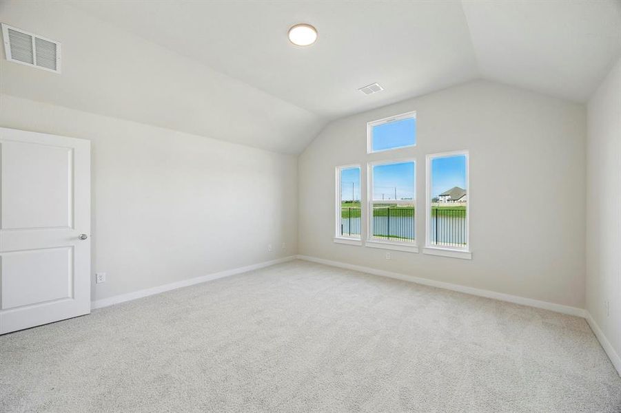Spacious, unfurnished interior of a new home in Mercer Meadows, Royse City (Image 25).