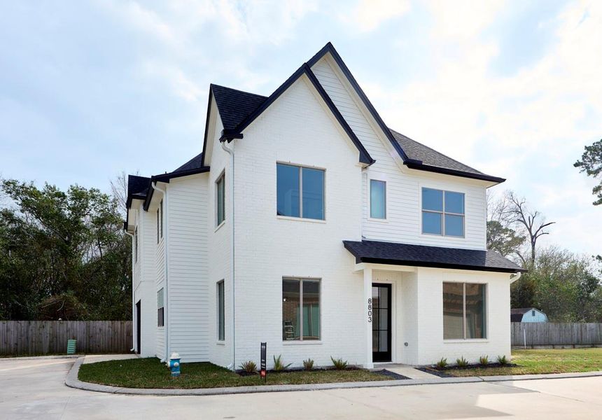 Front exterior of a new home in , Houston, TX, highlighting curb appeal (Image 16).