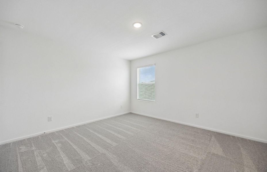Spacious, unfurnished interior of a new home in Stokesbury, Waller (Image 37). Spacious, unfurnished interior of a new home in Stokesbury, Waller (Image 37).
