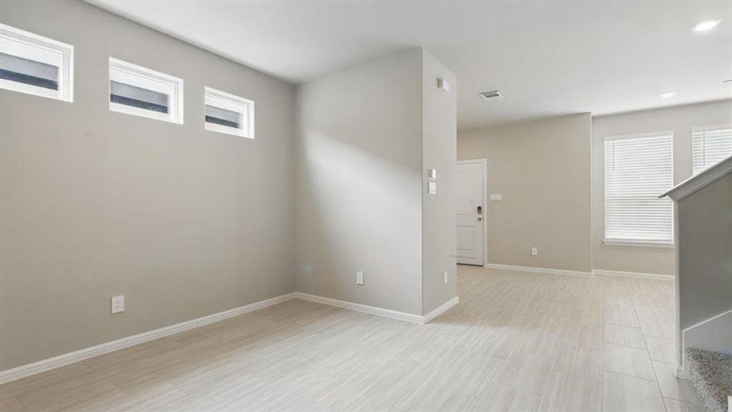 Spacious, unfurnished interior of a new home in Orchard Village, Fort Worth (Image 18). Spacious, unfurnished interior of a new home in Orchard Village, Fort Worth (Image 18).
