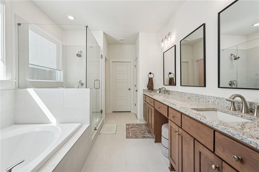 Furnished interior view inside a new home in Fireside Farms, Dawsonville (Image 38).
