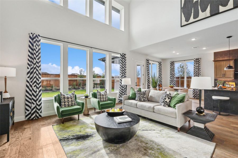 Model home photos of similar floorplans, not pictures of actual home. Model home photos of similar floorplans, not pictures of actual home.