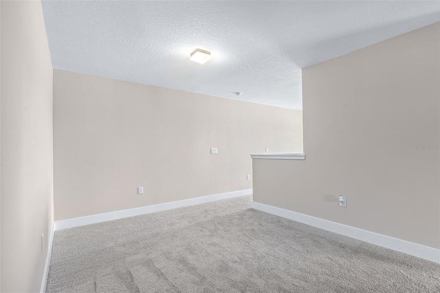 Spacious, unfurnished interior of a new home in Gray Hawk at Hole Two, Daytona Beach (Image 59). Spacious, unfurnished interior of a new home in Gray Hawk at Hole Two, Daytona Beach (Image 59).