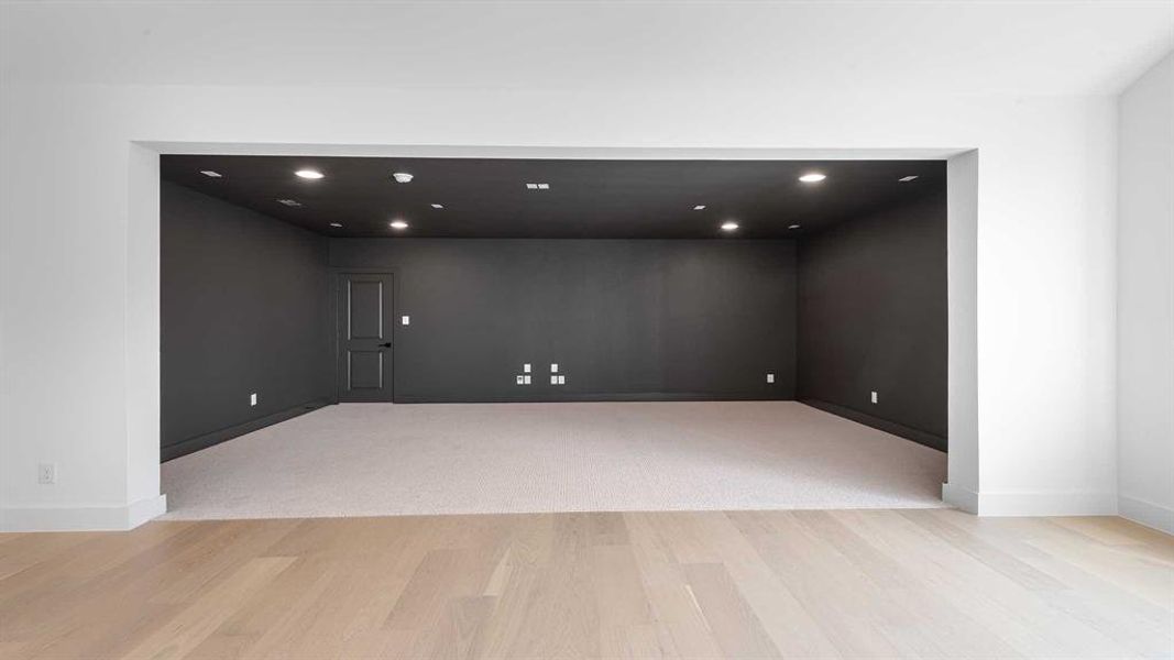 Spacious, unfurnished interior of a new home in Adkins Park 70', Hurst (Image 18).