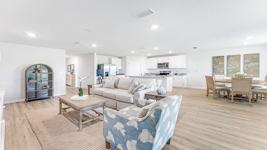 Furnished interior view inside a new home in Morningside, Panama City (Image 18).