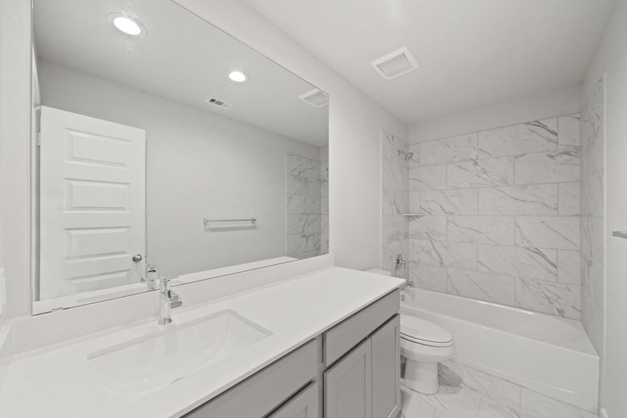 Furnished interior view inside a new home in Grand Oaks Village, Houston (Image 5). Furnished interior view inside a new home in Grand Oaks Village, Houston (Image 5).