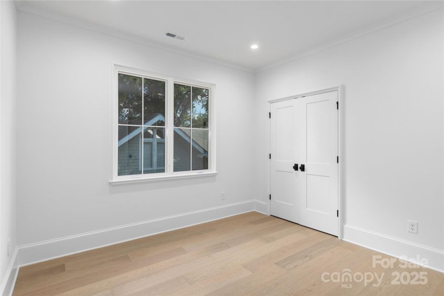 Spacious, unfurnished interior of a new home in , Charlotte (Image 20).