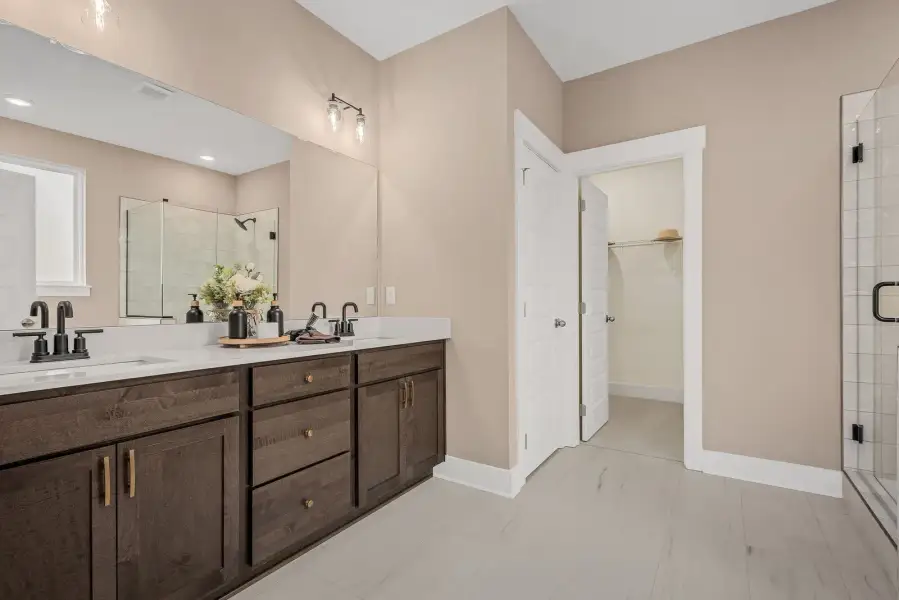 Furnished interior view inside a new home in Bradshaw Farms, Mount Juliet (Image 11).