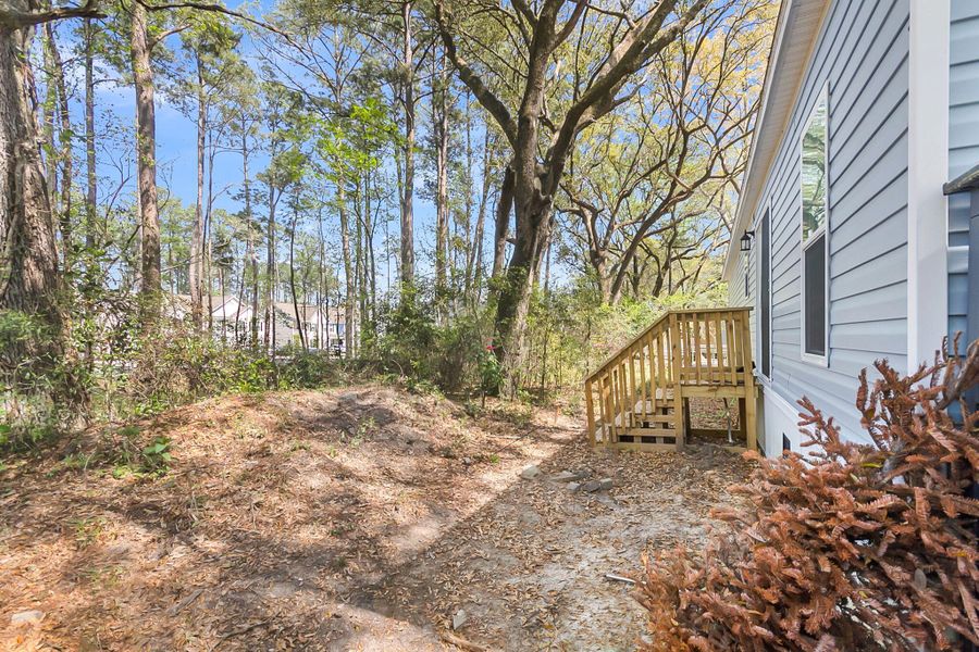 Exterior details and patio area of a home in , Summerville (Image 21).