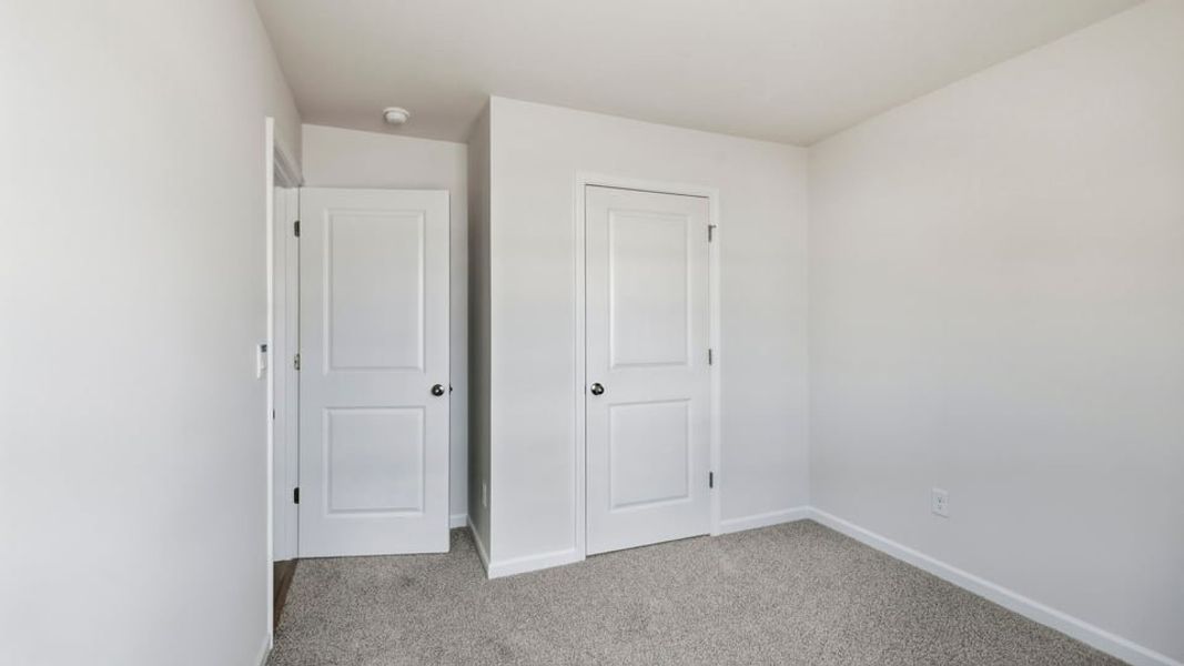 Spacious, unfurnished interior of a new home in Seneca Falls, Seneca (Image 23).