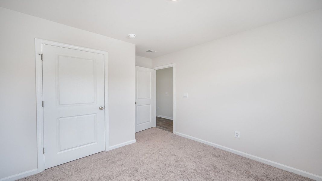Spacious, unfurnished interior of a new home in Cottonwood Place, Tabor City (Image 8).