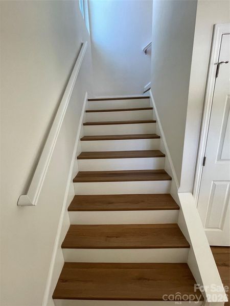 Image 33 of a home in .