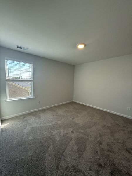 Spacious, unfurnished interior of a new home in Bradley Bend, Ashland City (Image 19).