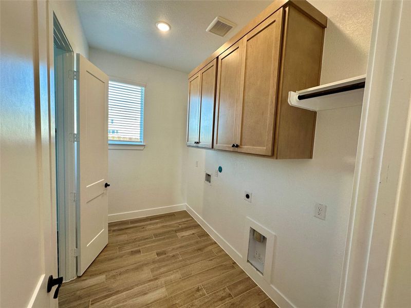 Spacious, unfurnished interior of a new home in Briarley, Montgomery (Image 24).