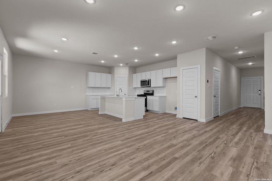 Spacious, unfurnished interior of a new home in Applewhite Meadows, San Antonio (Image 11). Spacious, unfurnished interior of a new home in Applewhite Meadows, San Antonio (Image 11).