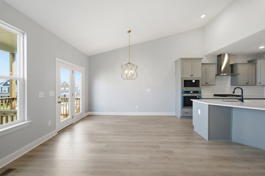 Spacious, unfurnished interior of a new home in McCain's Station, Gallatin (Image 41). Spacious, unfurnished interior of a new home in McCain's Station, Gallatin (Image 41).