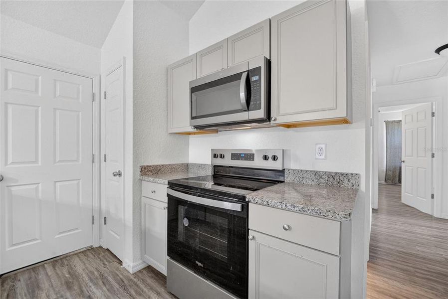 Furnished interior view inside a new home in , Ocala (Image 5).