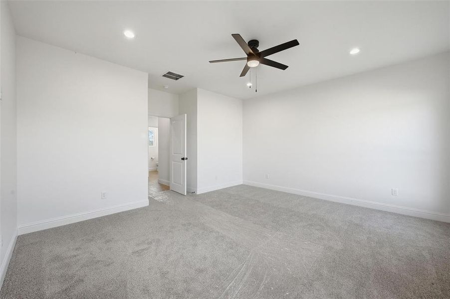 Spacious, unfurnished interior of a new home in , Boyd (Image 21).