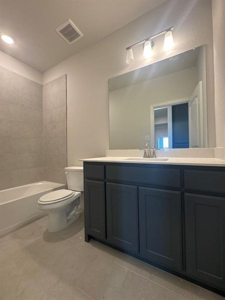 Furnished interior view inside a new home in Cedar Ridge Estates, Anna (Image 7).