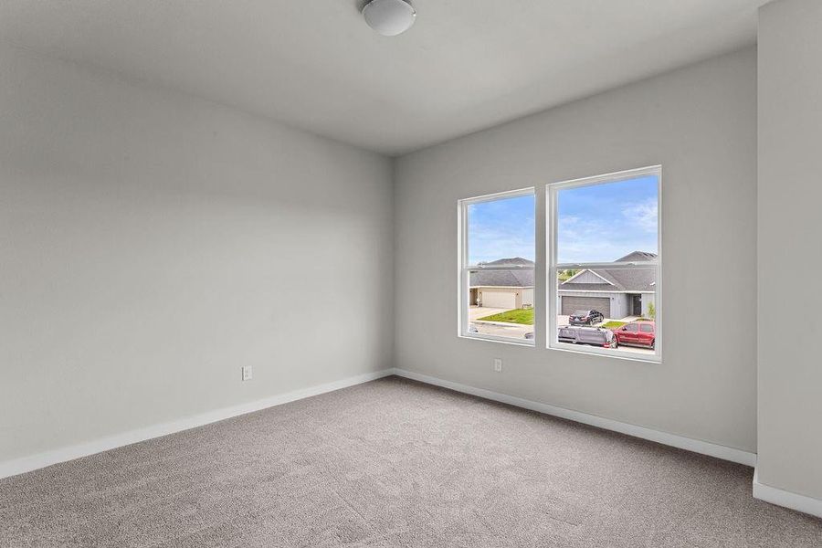 Spacious, unfurnished interior of a new home in Trails of Fossil Creek, Fort Worth (Image 28).