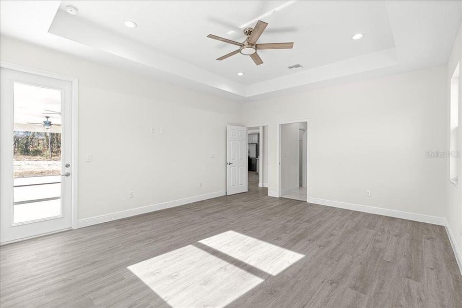 Spacious, unfurnished interior of a new home in , Dunnellon (Image 46).