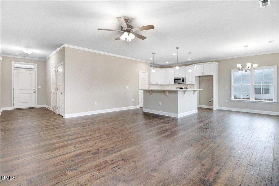 14-102 Chester Pl-13