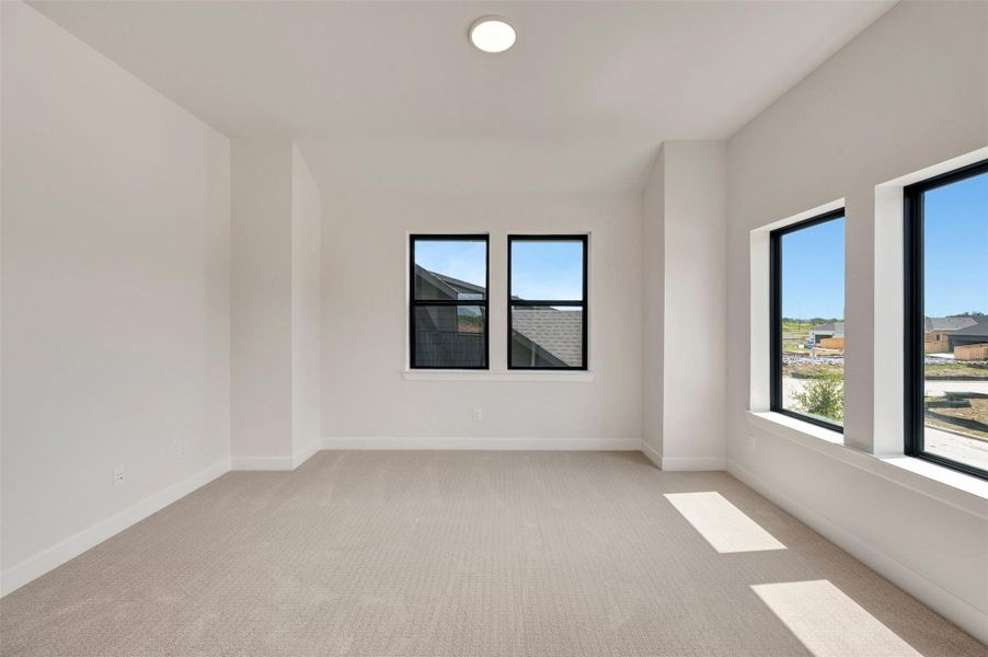 Spacious, unfurnished interior of a new home in Sienna - Landmark Row Collection, Missouri City (Image 29).