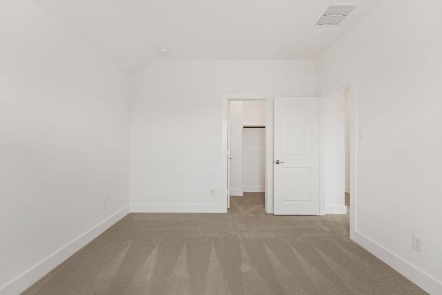 Spacious, unfurnished interior of a new home in Union Park, Little Elm (Image 23).