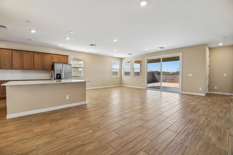 24094 W Hacienda Ave, Buckeye, AZ.  - Slide 7