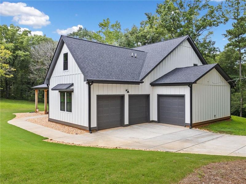 Image 47 of a home in .