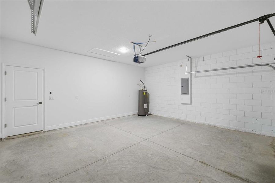Spacious, unfurnished interior of a new home in , Citrus Springs (Image 32). Spacious, unfurnished interior of a new home in , Citrus Springs (Image 32).