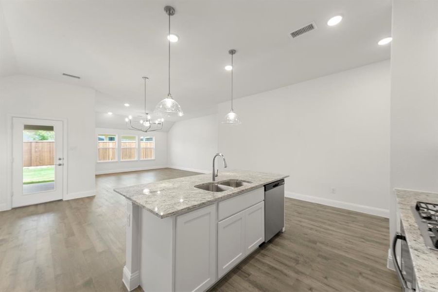 21. 2014 Bracket - Kitchen (5) 21. 2014 Bracket - Kitchen (5)