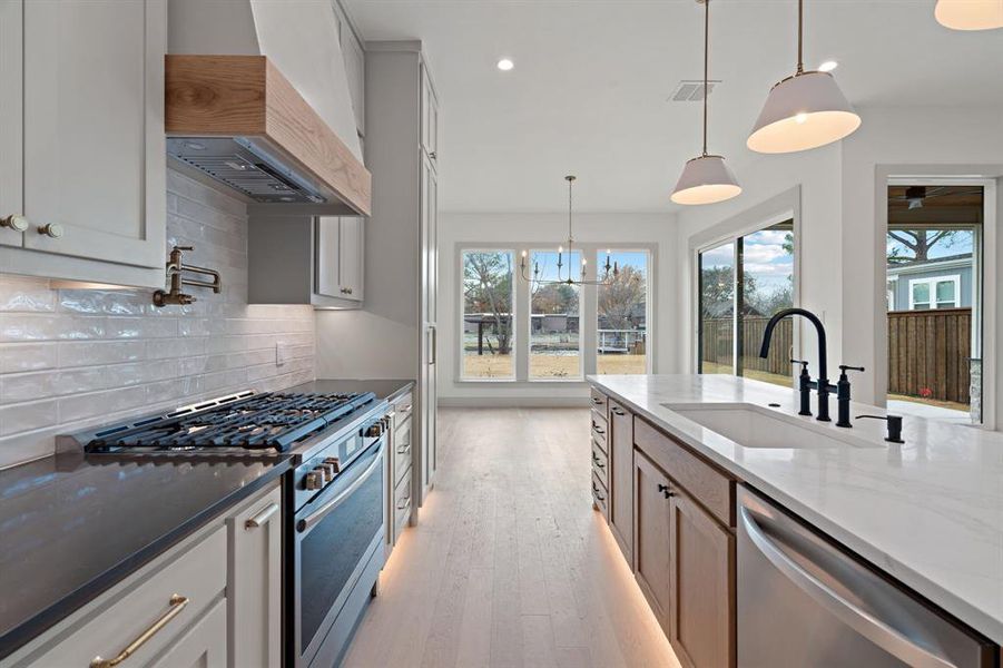 Furnished interior view inside a new home in , Granbury (Image 12).