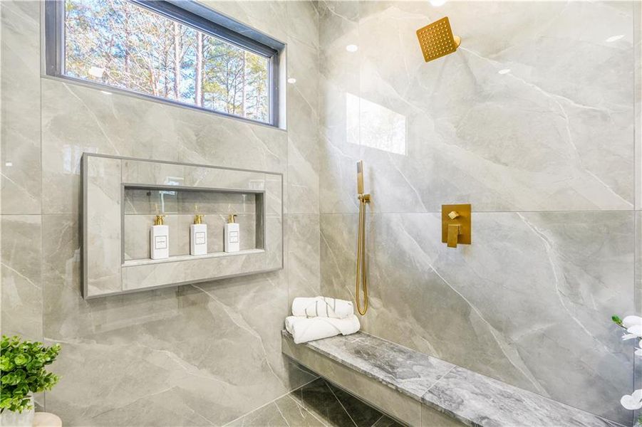 Image 77 of a home in .