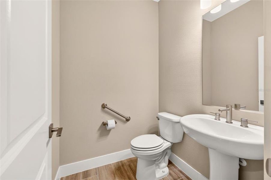 Furnished interior view inside a new home in , Ocala (Image 40).