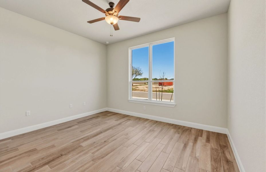 Spacious, unfurnished interior of a new home in Sun City Texas, Georgetown (Image 44).