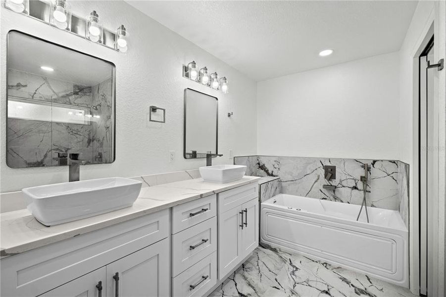 Furnished interior view inside a new home in , Dunnellon (Image 10).