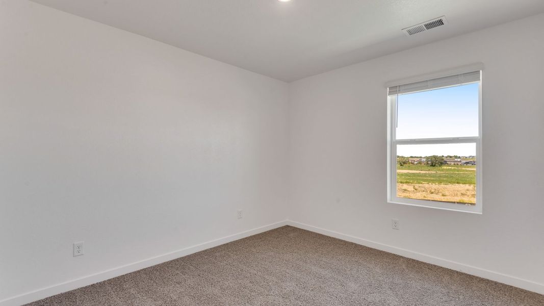 Spacious, unfurnished interior of a new home in Settlers Crossing, Commerce City (Image 16).