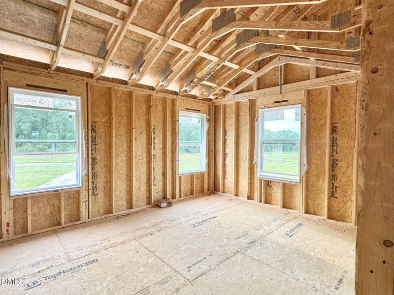 20250928_213106570_iOS