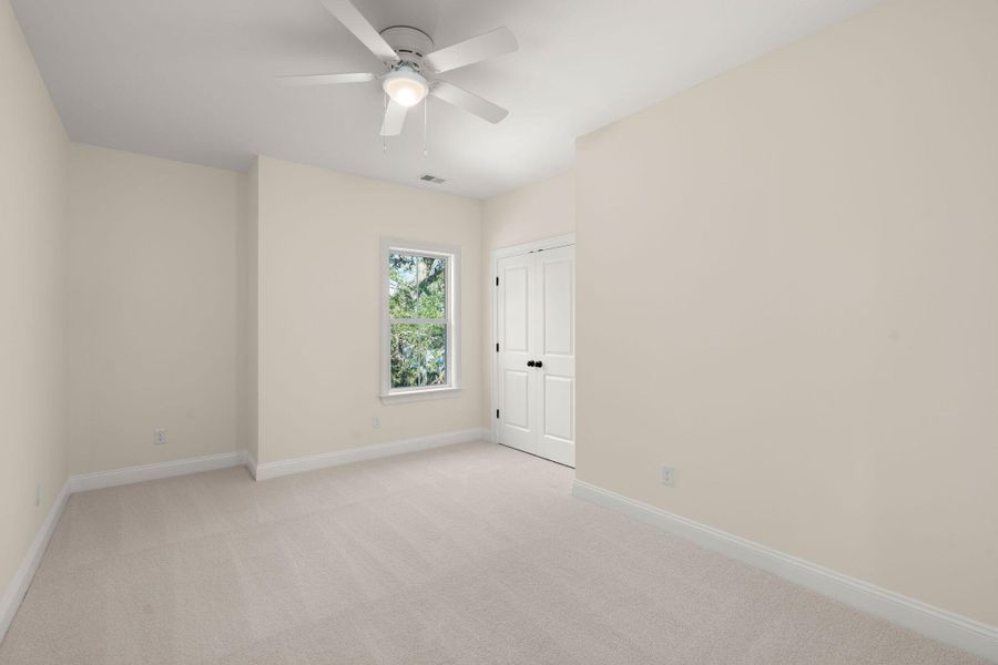 Spacious, unfurnished interior of a new home in , Charleston (Image 23).
