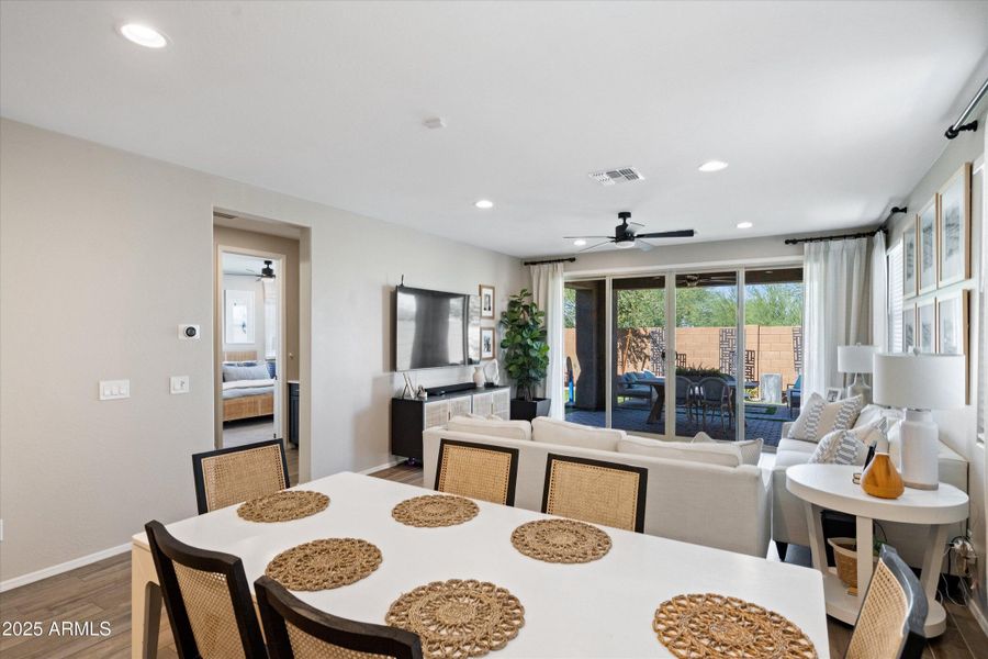 Dining to Family Dining to Family