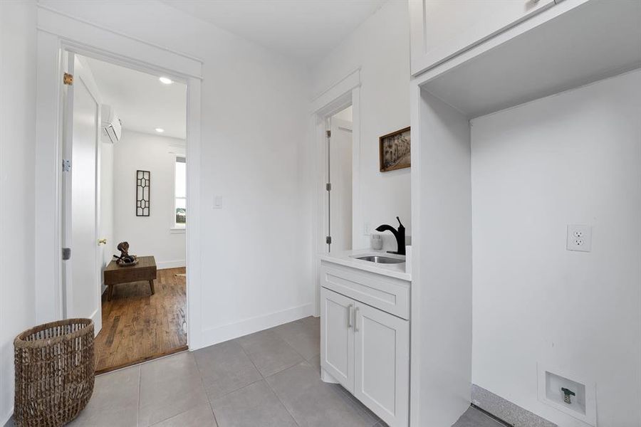 Furnished interior view inside a new home in , Waxahachie (Image 11). Furnished interior view inside a new home in , Waxahachie (Image 11).