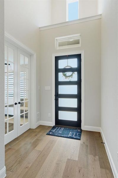 Spacious, unfurnished interior of a new home in , Copper Canyon (Image 19).