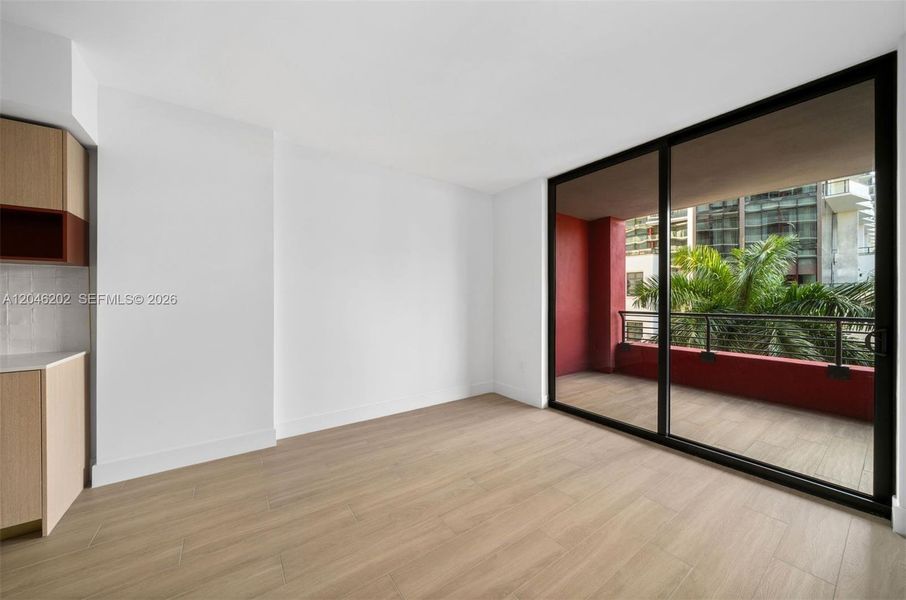 Spacious, unfurnished interior of a new home in , Miami (Image 20).