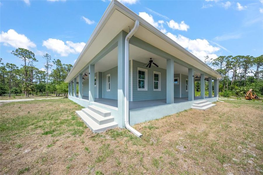 Exterior details and patio area of a home in , North Port (Image 2).