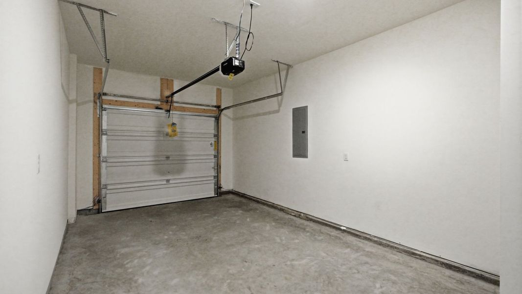 Spacious, unfurnished interior of a new home in The Arbor Townhomes, Kingsport (Image 25). Spacious, unfurnished interior of a new home in The Arbor Townhomes, Kingsport (Image 25).