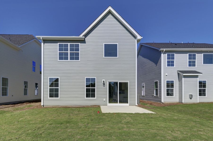 Image 43 of a home in Ashton Lakes.