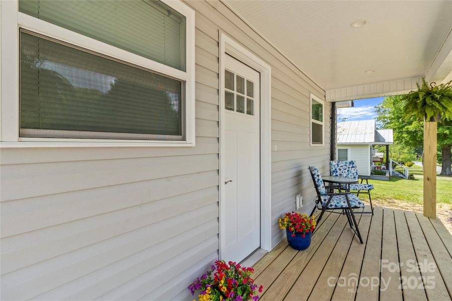 Exterior details and patio area of a home in , Stanley (Image 29).