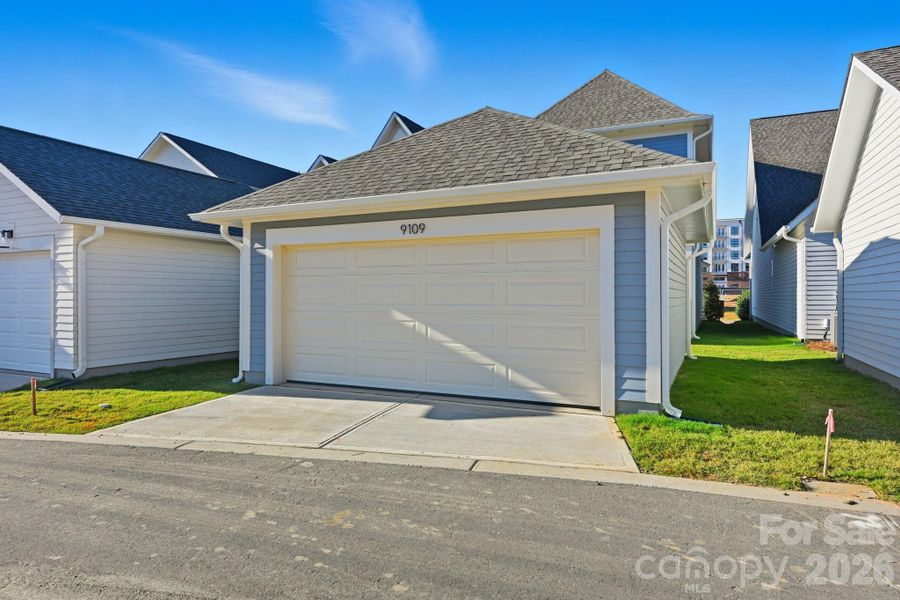 Detached 2-Car Garage