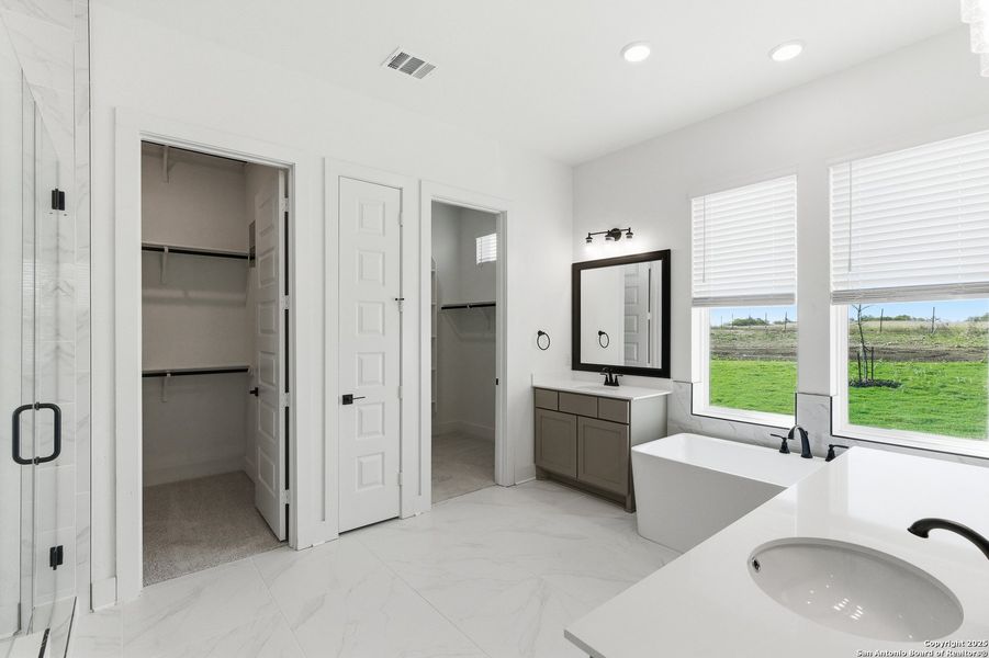 Furnished interior view inside a new home in Sienna Lakes, San Antonio (Image 10).